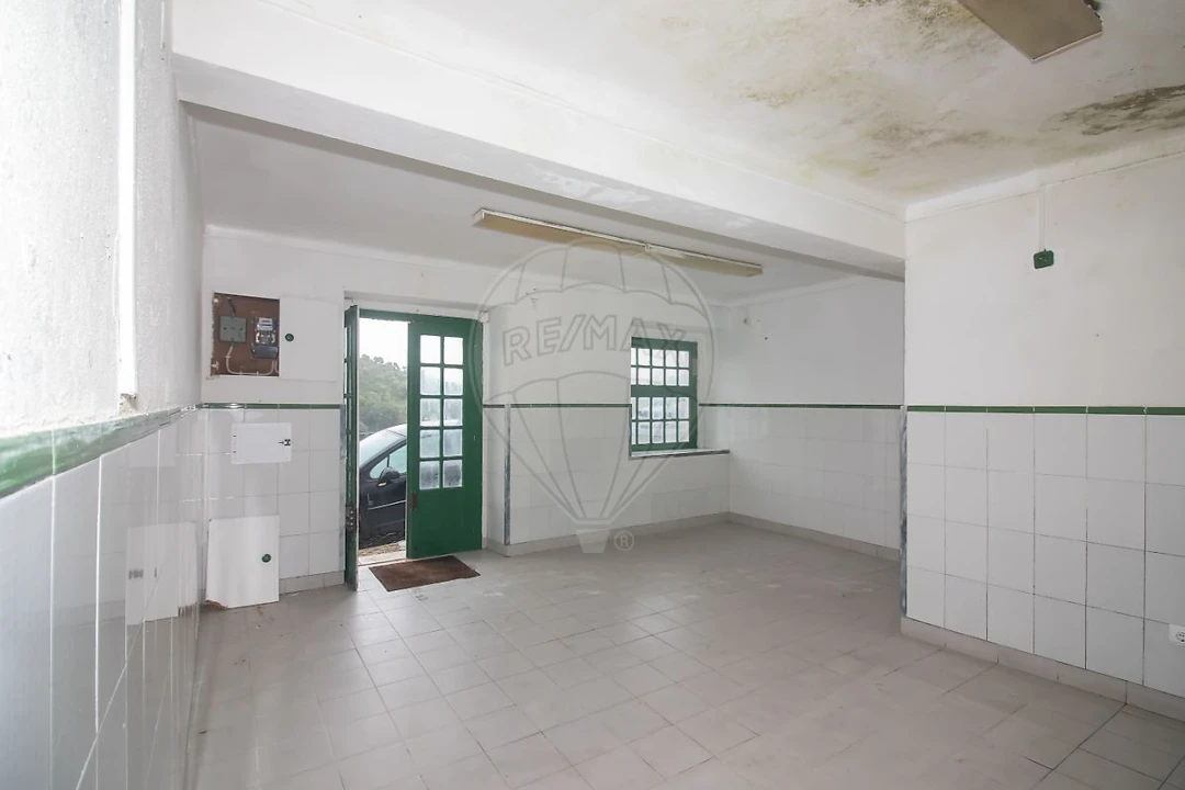 Moradia T1 para Venda em Alenquer (Santo Estêvão e Triana) Foto 11