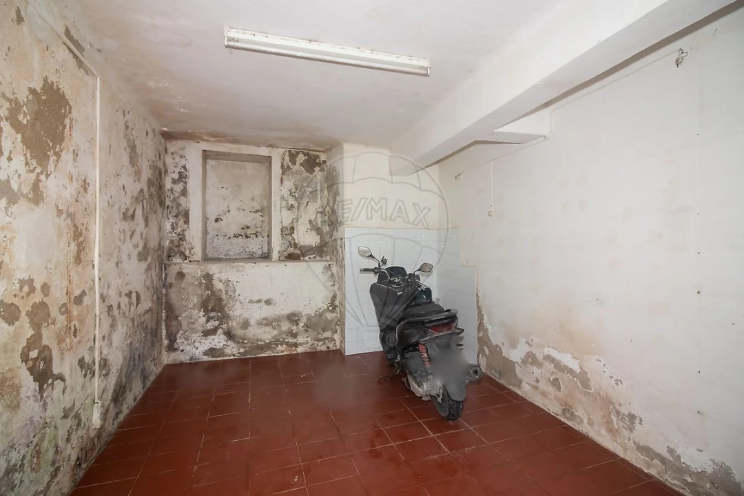 Moradia T1 para Venda em Alenquer (Santo Estêvão e Triana) Foto 25