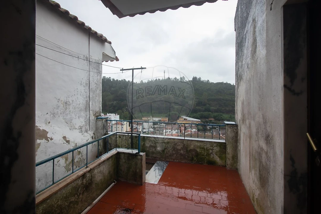 Moradia T1 para Venda em Alenquer (Santo Estêvão e Triana) Foto 14