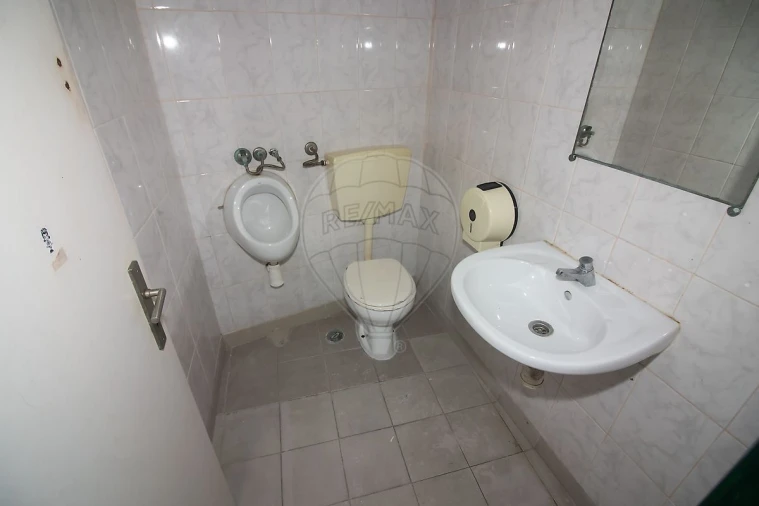 Moradia T1 para Venda em Alenquer (Santo Estêvão e Triana) Foto 10