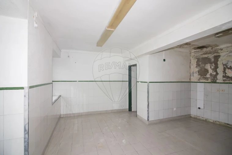 Moradia T1 para Venda em Alenquer (Santo Estêvão e Triana) Foto 24