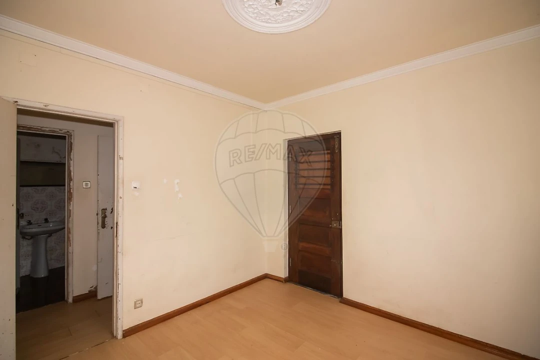 Moradia T1 para Venda em Alenquer (Santo Estêvão e Triana) Foto 17