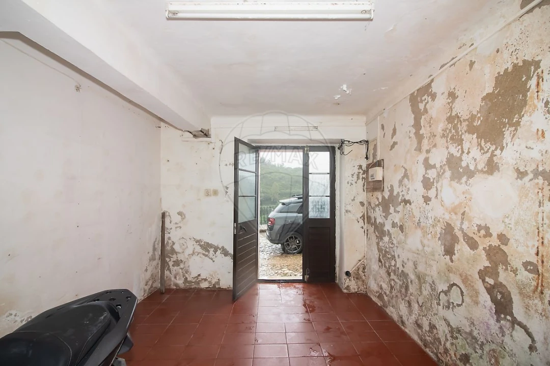 Moradia T1 para Venda em Alenquer (Santo Estêvão e Triana) Foto 12