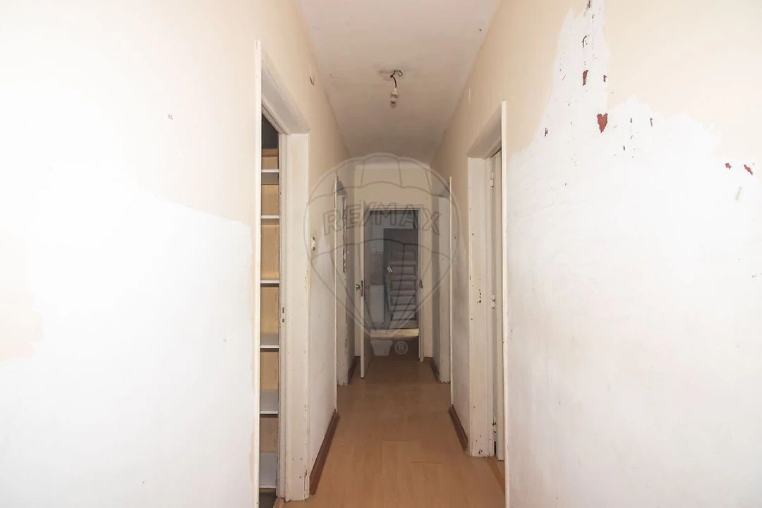 Moradia T1 para Venda em Alenquer (Santo Estêvão e Triana) Foto 16