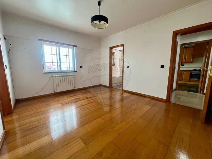 Apartamento T2 para Arrendamento em Azambuja Foto 10