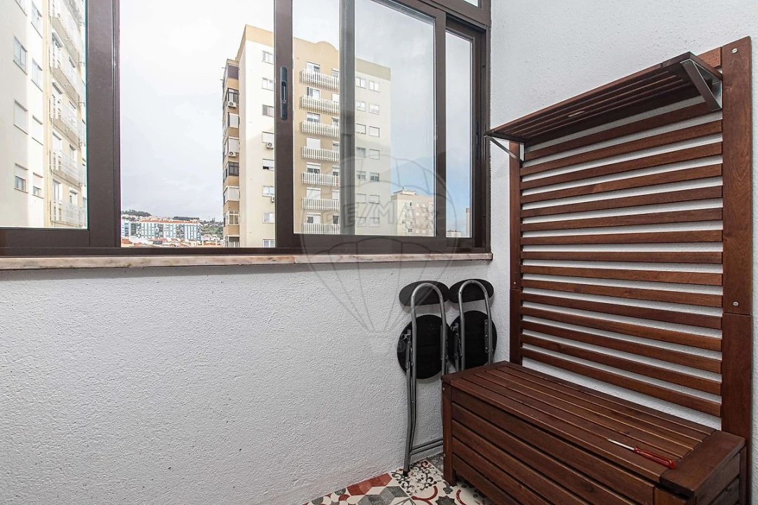 Apartamento T2 para Venda em Odivelas Foto 7