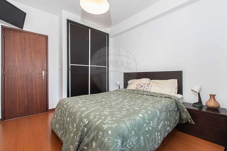 Apartamento T2 para Venda em Odivelas Foto 12