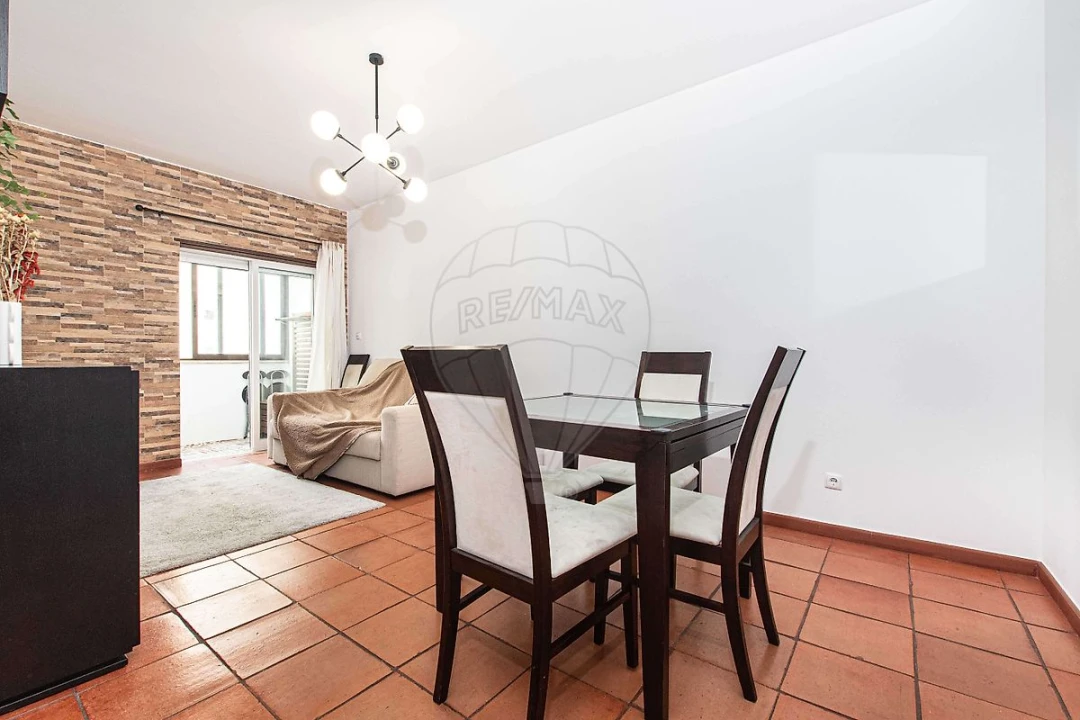 Apartamento T2 para Venda em Odivelas Foto 5