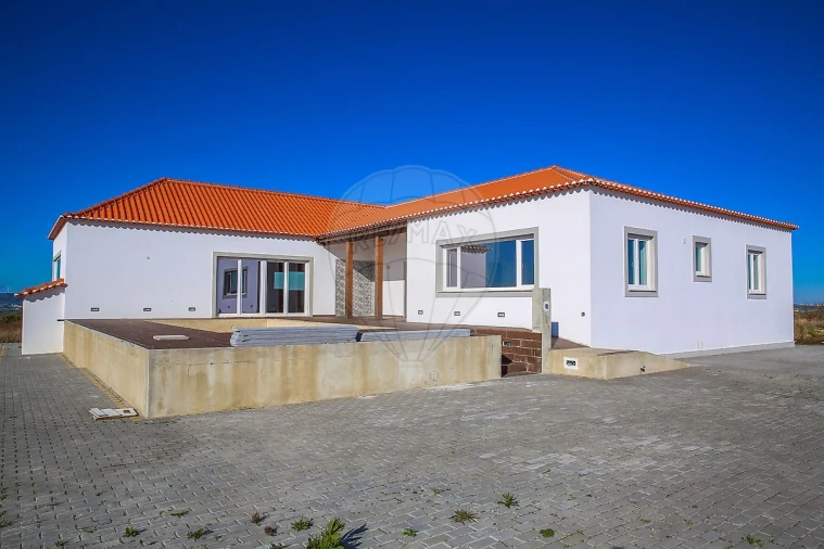 Moradia T3 para Venda em Carnota Foto 2