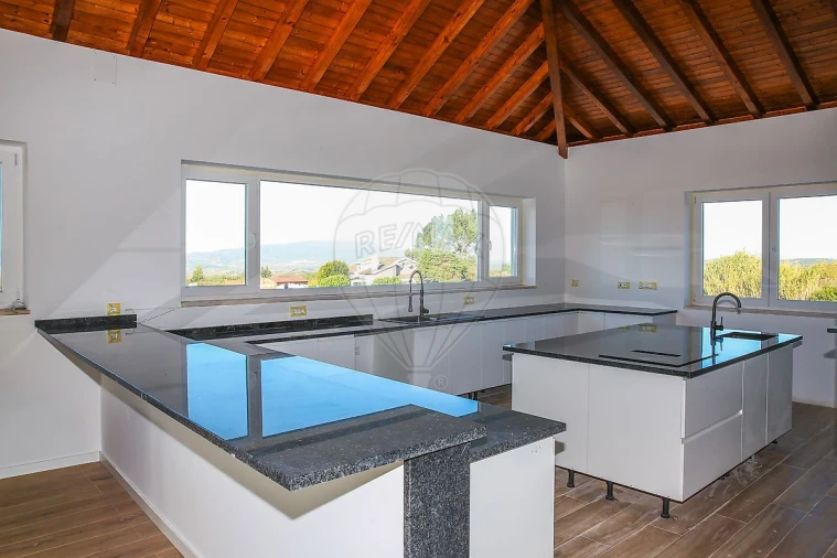 Moradia T3 para Venda em Carnota Foto 16