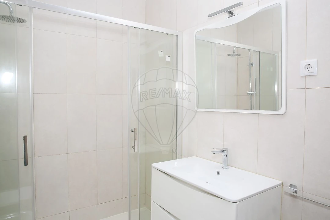 Moradia T2 para Venda em Azambuja Foto 12