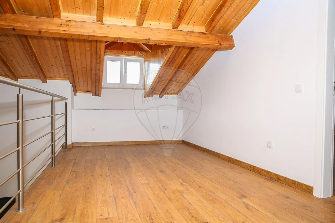 Moradia T2 para Venda em Azambuja Foto 14