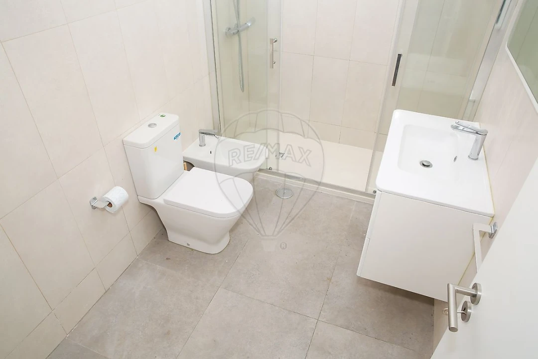 Moradia T2 para Venda em Azambuja Foto 8