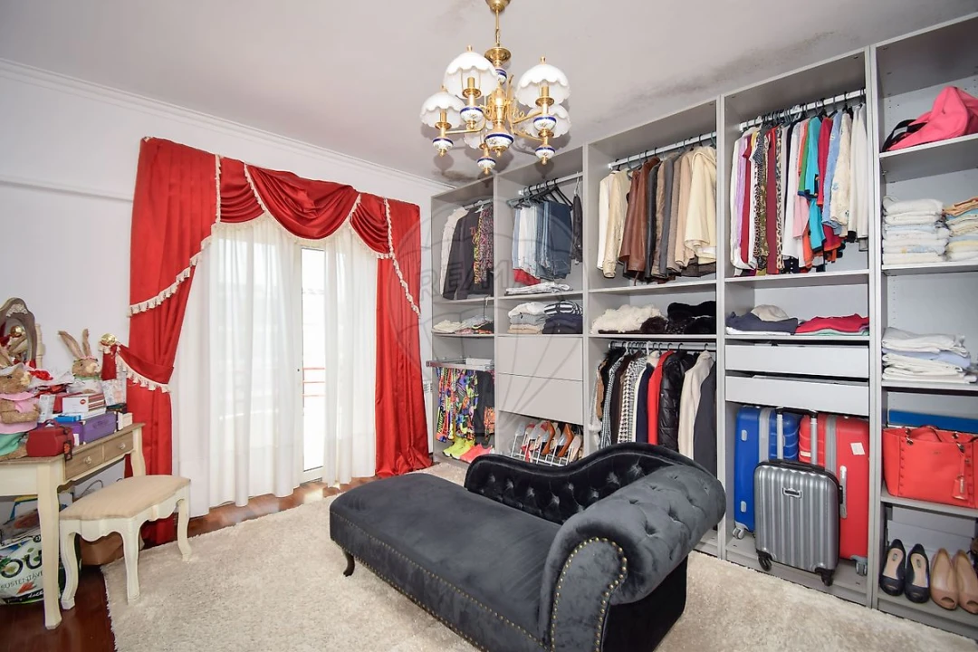 Apartamento T3 para Venda em São Domingos de Rana Foto 15