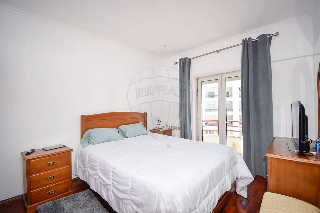 Apartamento T3 para Venda em São Domingos de Rana Foto 20