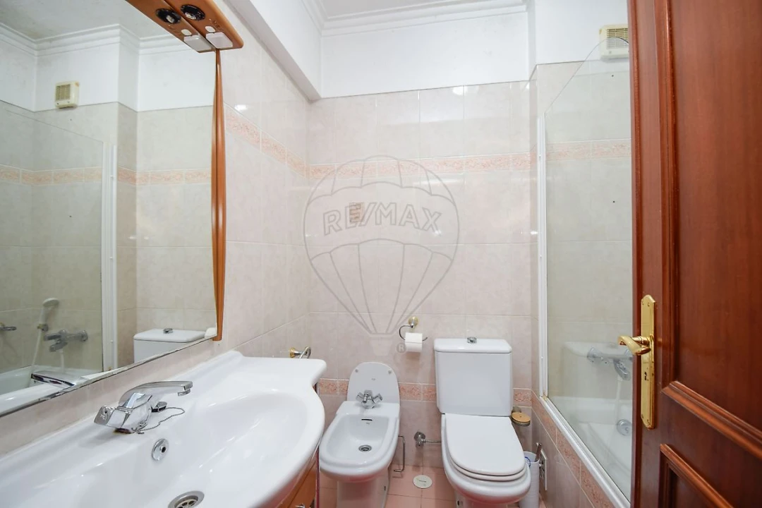 Apartamento T3 para Venda em São Domingos de Rana Foto 22