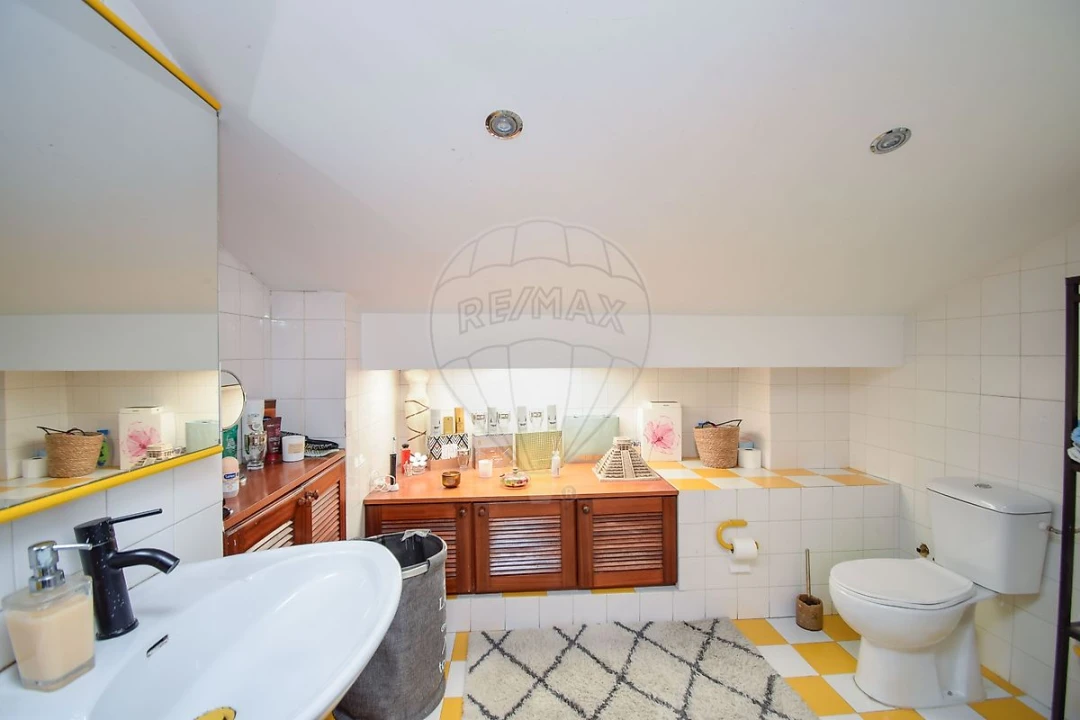 Apartamento T3 para Venda em São Domingos de Rana Foto 27