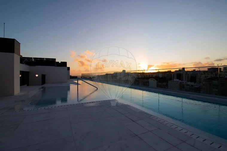 Apartamento T4 para Venda em Algés, Linda-A-Velha e Cruz Quebrada-Dafundo Foto 22