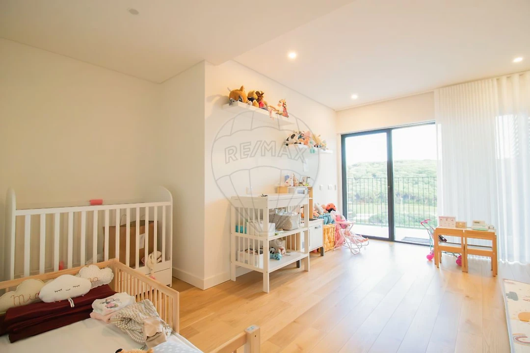 Apartamento T4 para Venda em Algés, Linda-A-Velha e Cruz Quebrada-Dafundo Foto 12