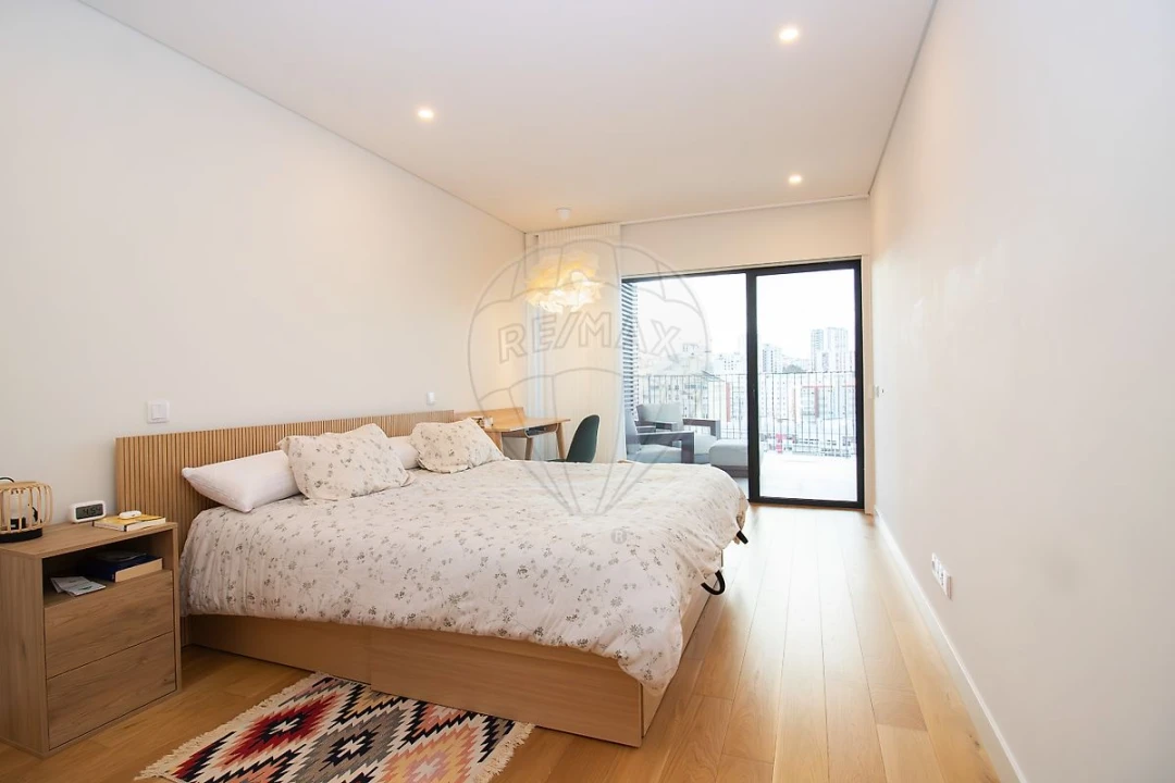 Apartamento T4 para Venda em Algés, Linda-A-Velha e Cruz Quebrada-Dafundo Foto 15