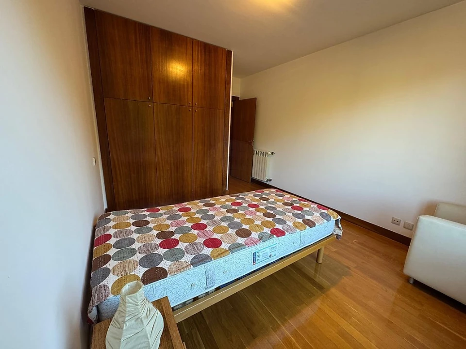 Apartamento T3 para Arrendamento em Lordelo do Ouro e Massarelos Foto 11
