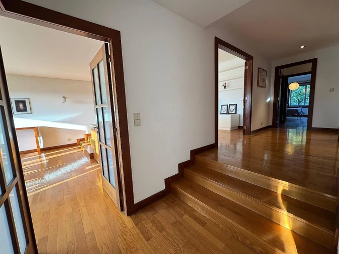 Apartamento T3 para Arrendamento em Lordelo do Ouro e Massarelos Foto 8