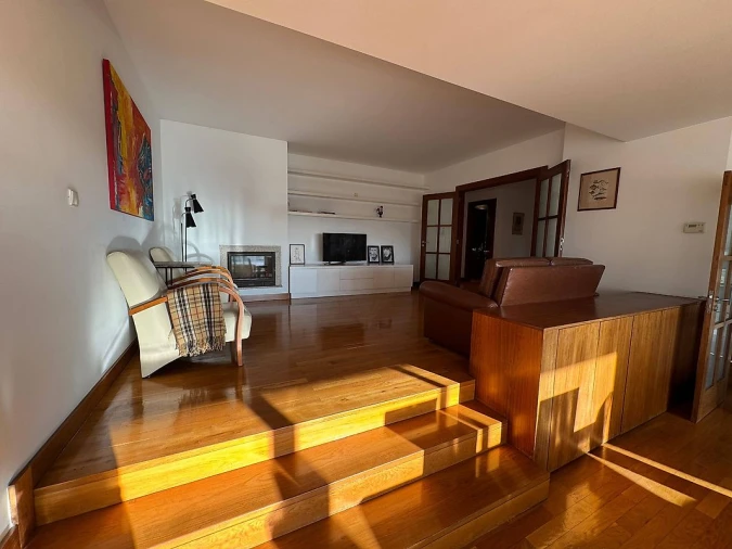 Apartamento T3 para Arrendamento em Lordelo do Ouro e Massarelos Foto 3