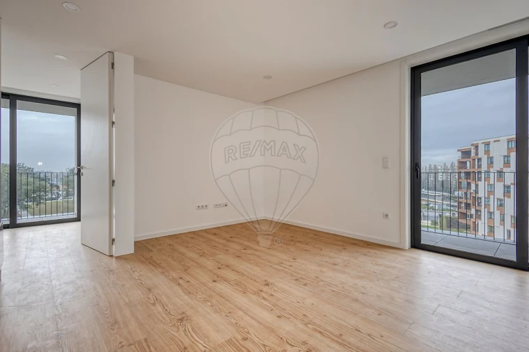 Apartamento T1 para Arrendamento em Paranhos Foto 1