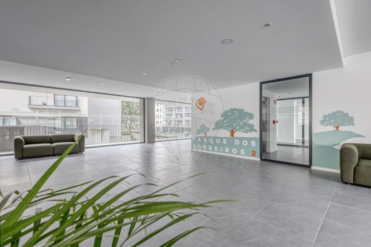 Apartamento T1 para Arrendamento em Paranhos Foto 24