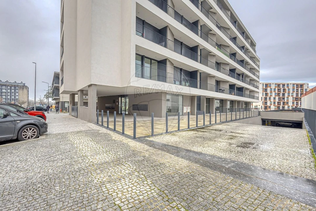 Apartamento T1 para Arrendamento em Paranhos Foto 26