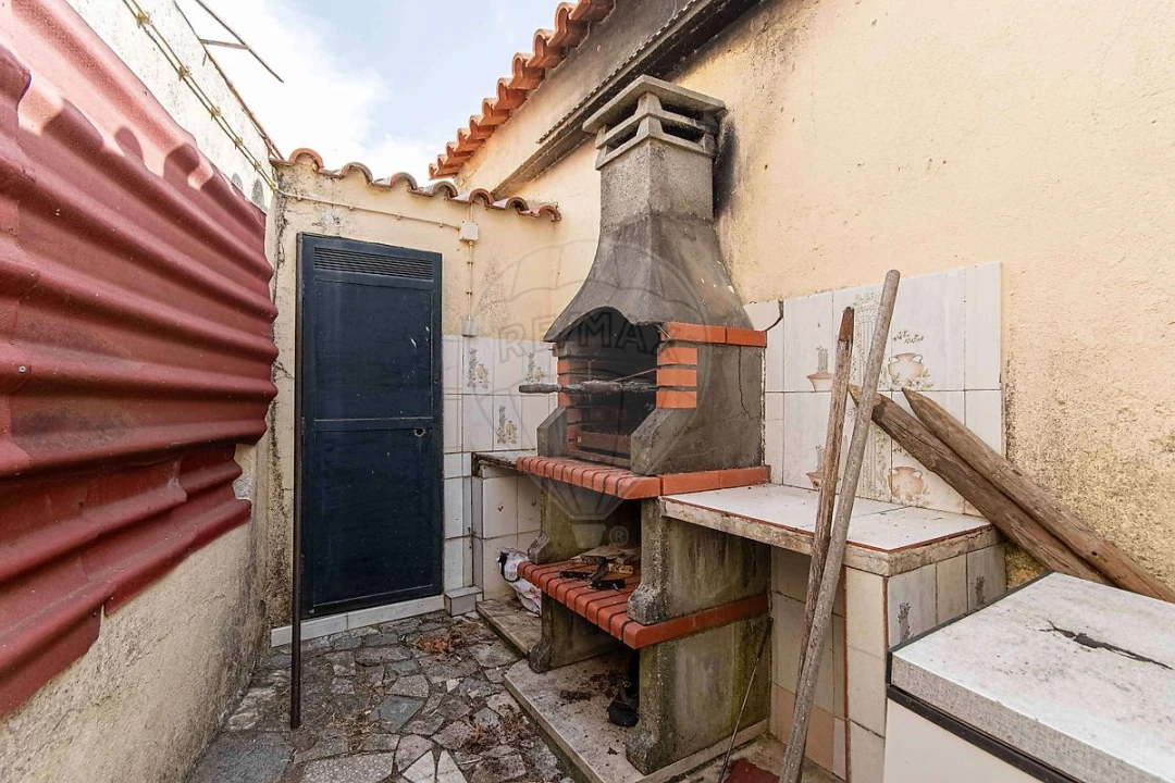 Moradia T3 para Venda em Vialonga Foto 10