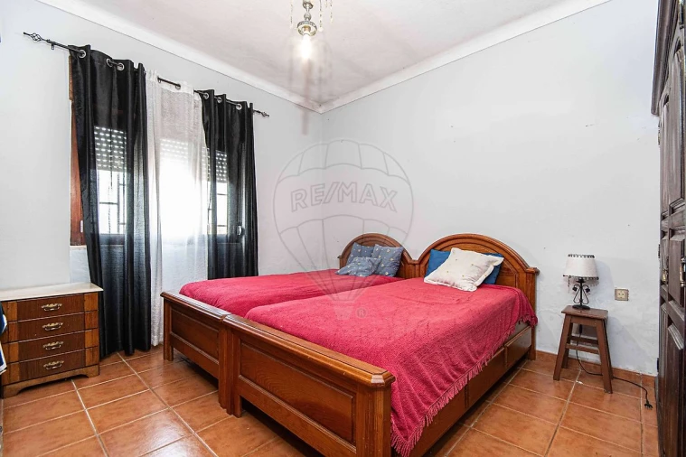 Moradia T3 para Venda em Vialonga Foto 12