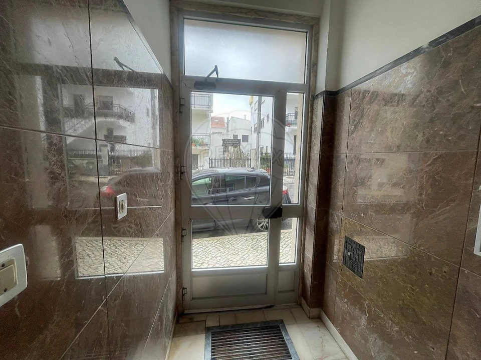 Apartamento T2 para Venda em Santa Iria de Azoia, São João da Talha e Bobadela Foto 16