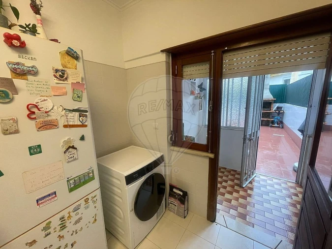 Apartamento T2 para Venda em Santa Iria de Azoia, São João da Talha e Bobadela Foto 9