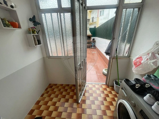 Apartamento T2 para Venda em Santa Iria de Azoia, São João da Talha e Bobadela Foto 8