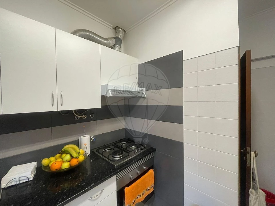 Apartamento T2 para Venda em Santa Iria de Azoia, São João da Talha e Bobadela Foto 4