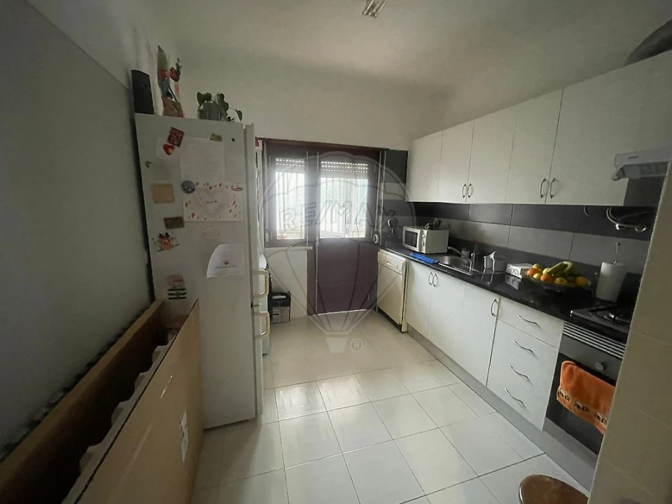 Apartamento T2 para Venda em Santa Iria de Azoia, São João da Talha e Bobadela Foto 7