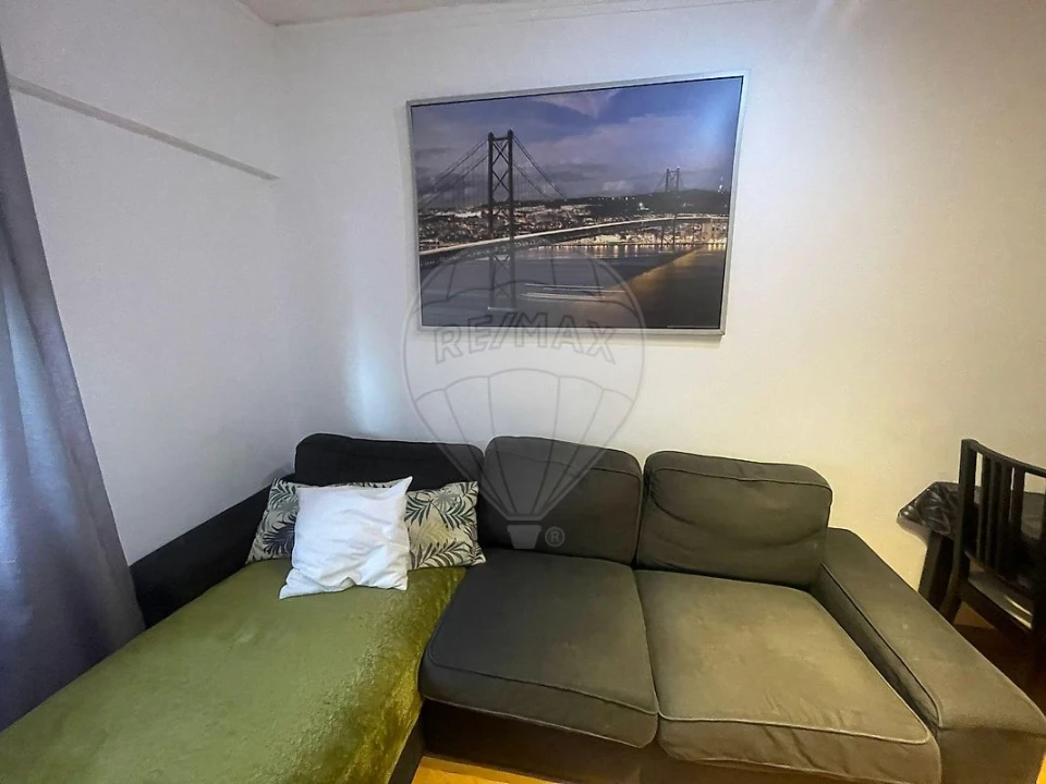 Apartamento T2 para Venda em Santa Iria de Azoia, São João da Talha e Bobadela Foto 2