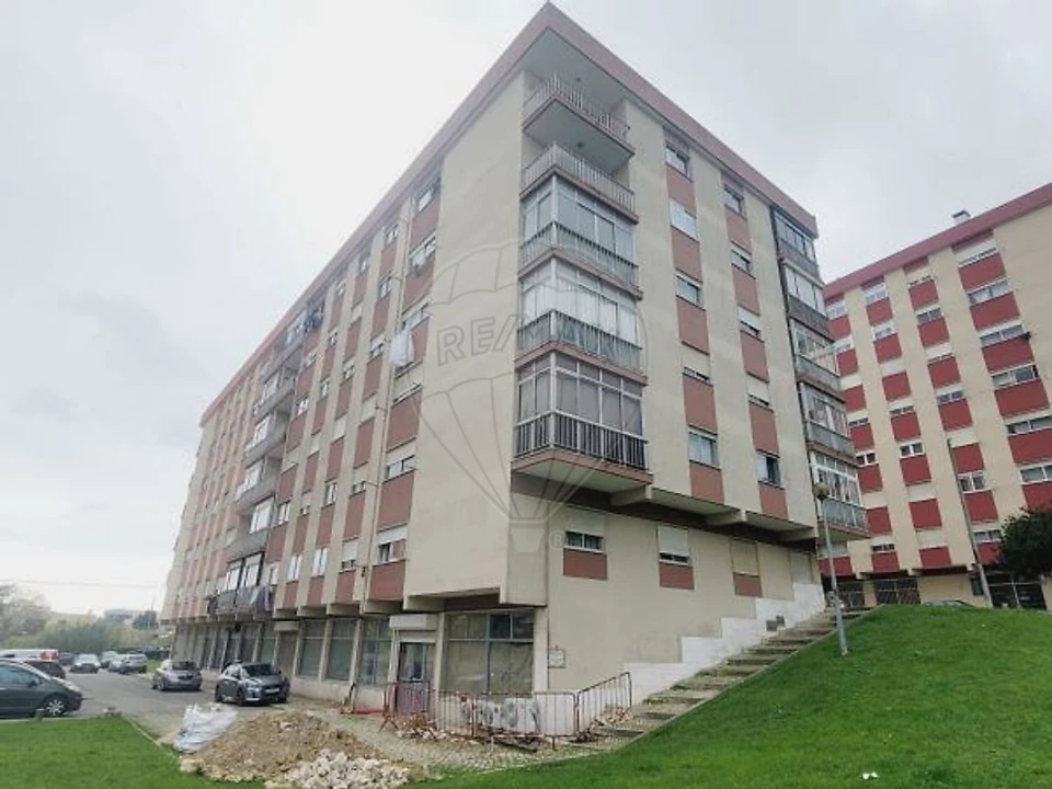 Apartamento T2 para Venda em Rio de Mouro Foto 20