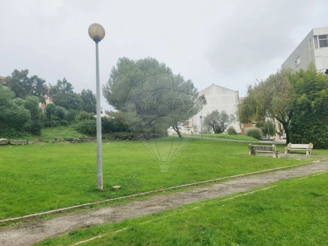 Apartamento T2 para Venda em Rio de Mouro Foto 17