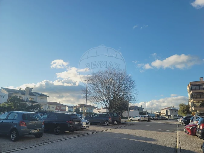 Apartamento T2 para Venda em Rio de Mouro Foto 31