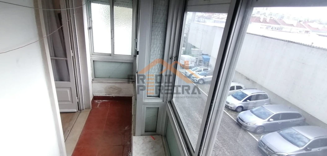 Apartamento T2 para Venda em Águas Livres Foto 13