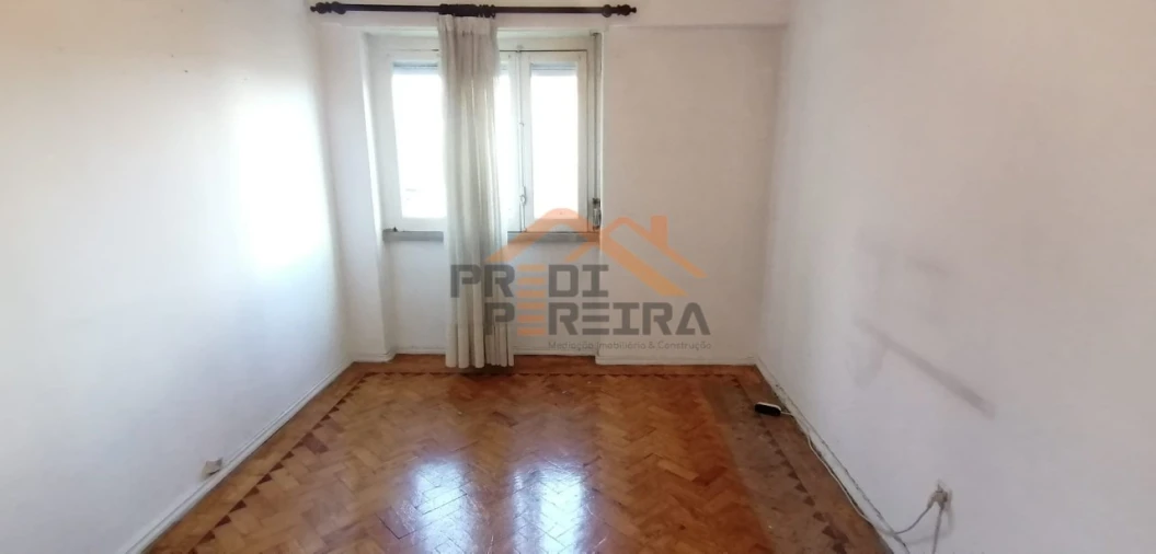 Apartamento T2 para Venda em Águas Livres Foto 16