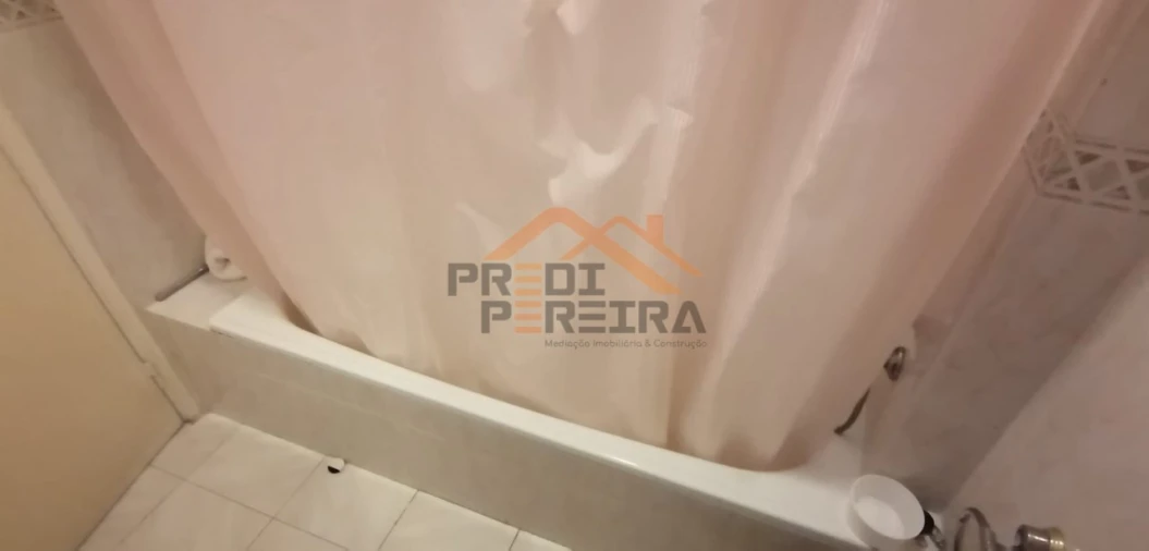 Apartamento T2 para Venda em Águas Livres Foto 19