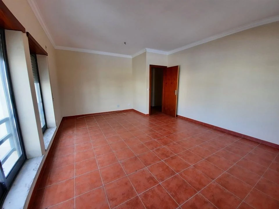 Apartamento T4 para Venda em Alter do Chão Foto 2