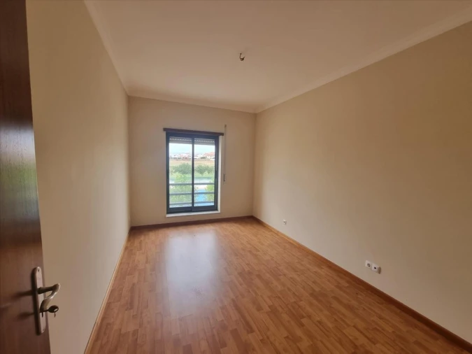 Apartamento T4 para Venda em Alter do Chão Foto 7