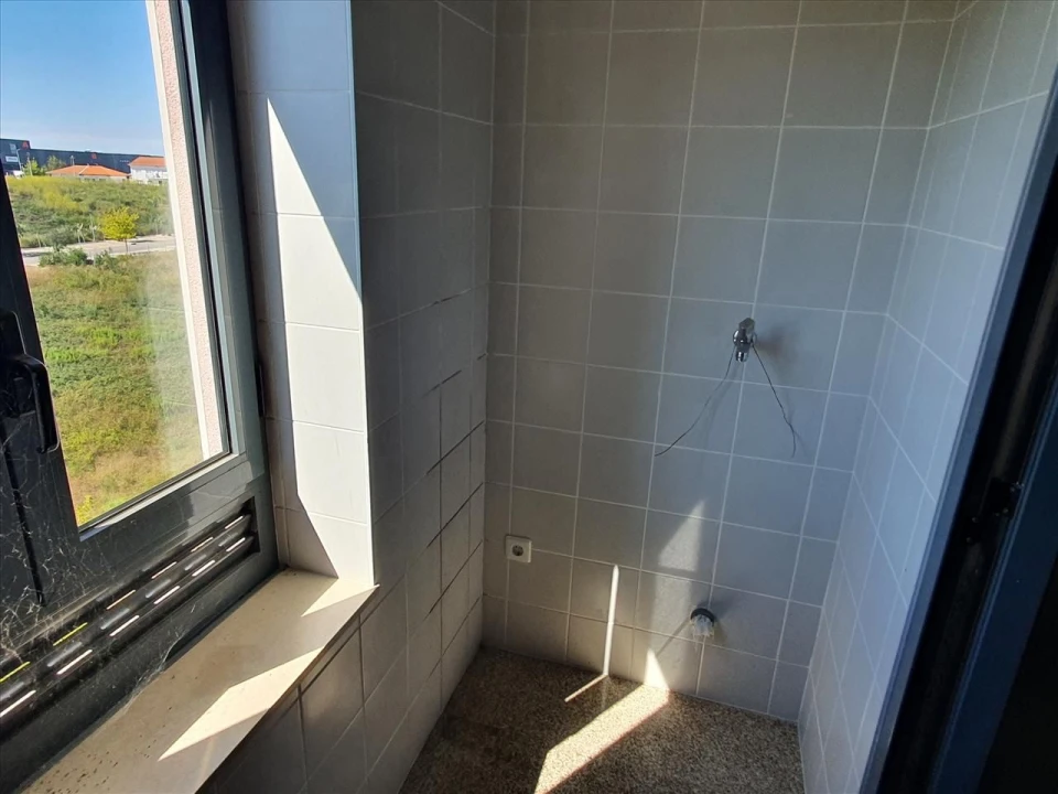 Apartamento T2 para Venda em Oliveira do Douro Foto 13