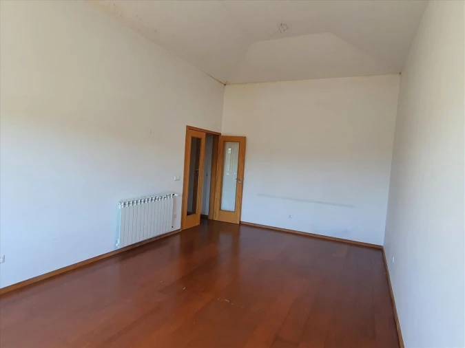 Apartamento T2 para Venda em Oliveira do Douro Foto 3