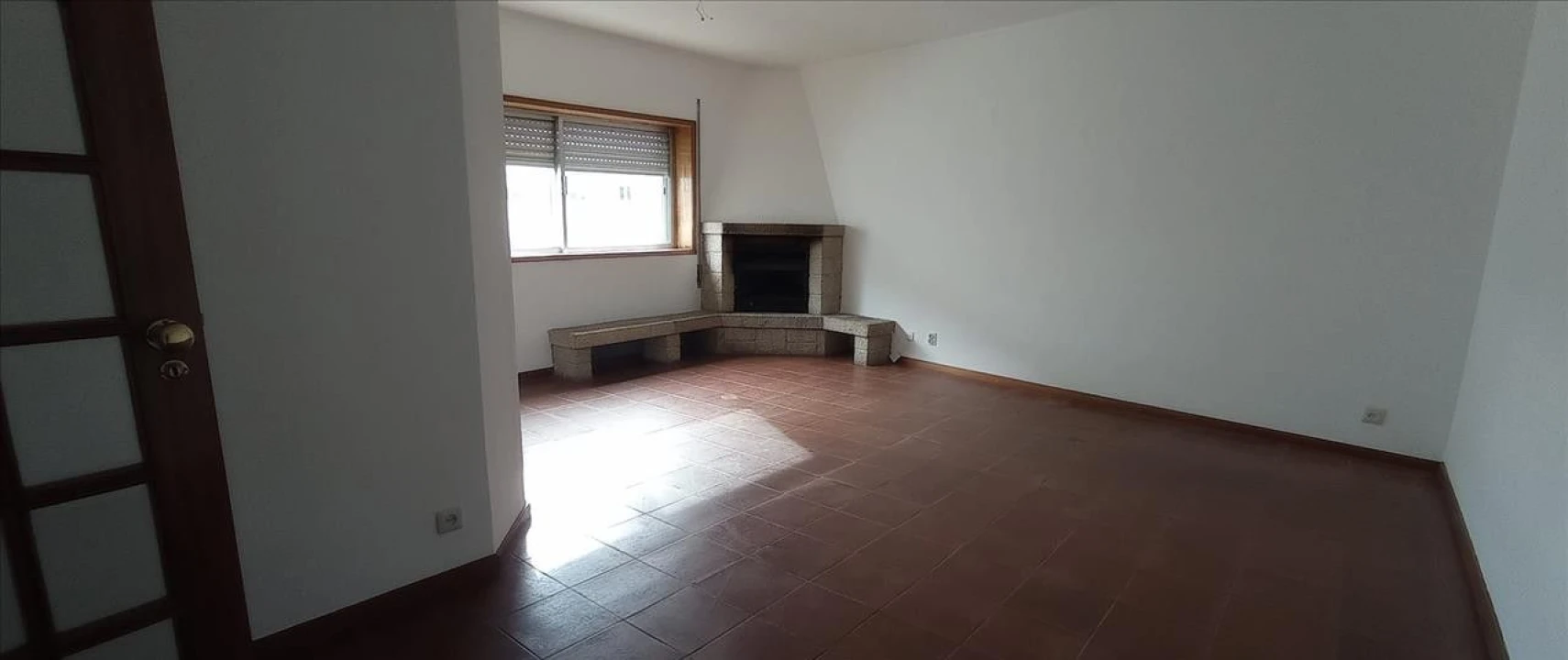 Apartamento T3 para Venda em Rio Tinto Foto 2