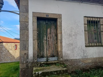 Moradia T2 para Venda em São João de Tarouca